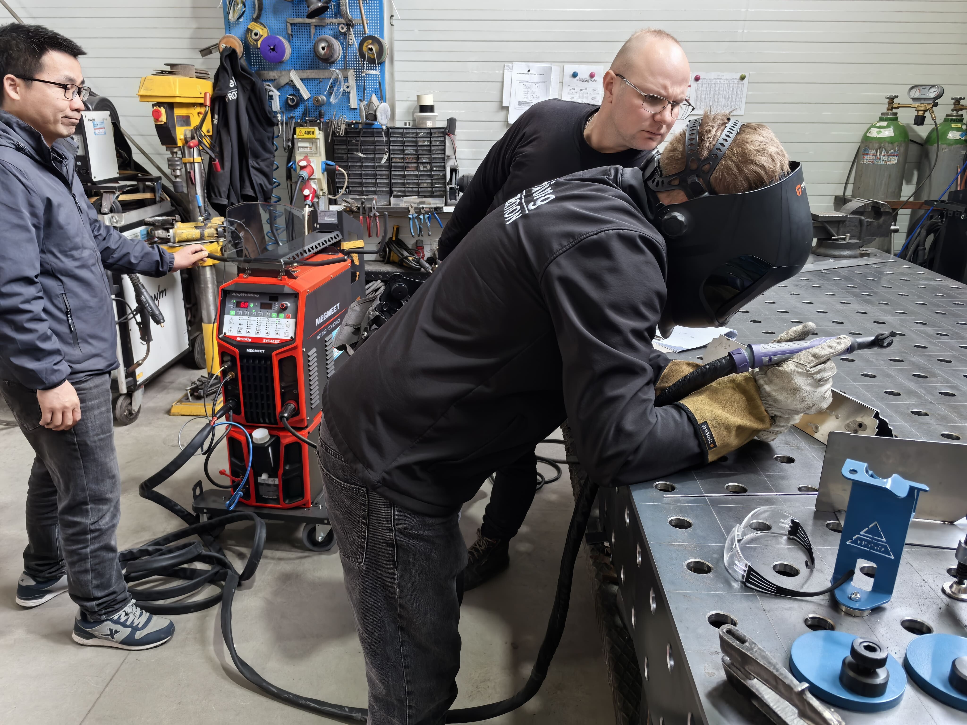 Welding Protection Team Use Megmeet Welding Machine.jpg